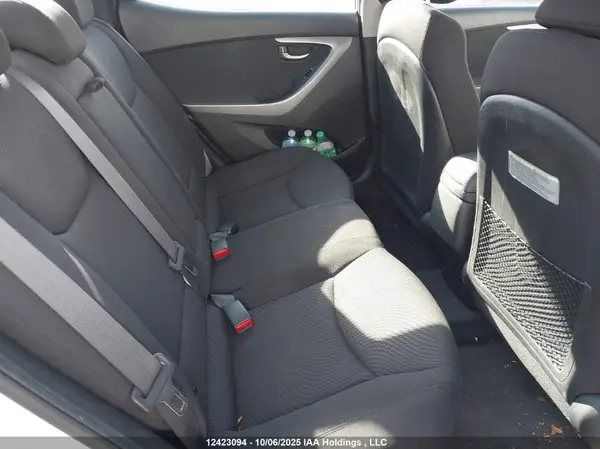 KMHDH4AH8GU549854 2016 HYUNDAI ELANTRA - Image 8