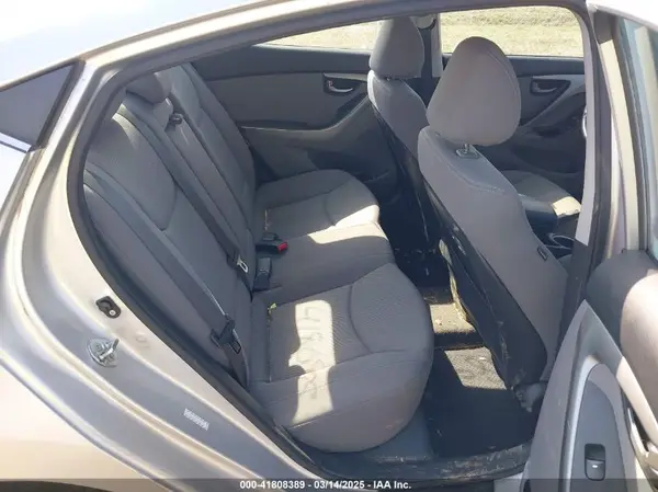 KMHDH4AH9GU481757 2016 HYUNDAI ELANTRA - Image 8