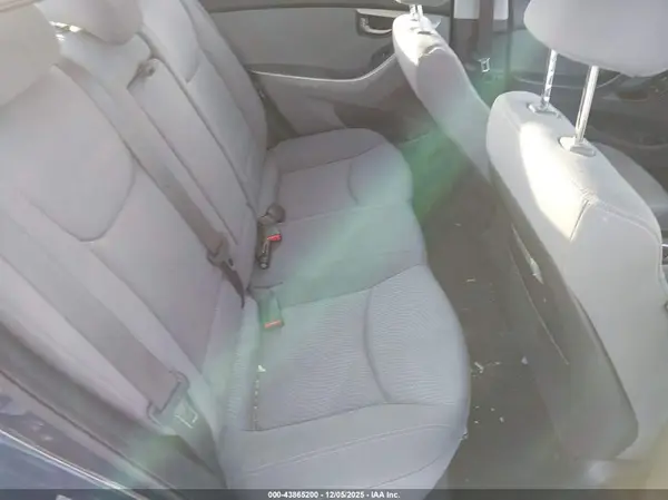 KMHDH4AH9GU522324 2016 HYUNDAI ELANTRA - Image 8