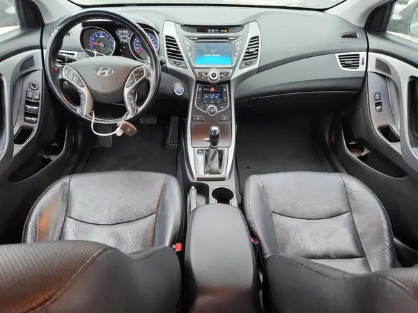 KMHDH4AH9GU554559 2016 HYUNDAI ELANTRA - Image 8