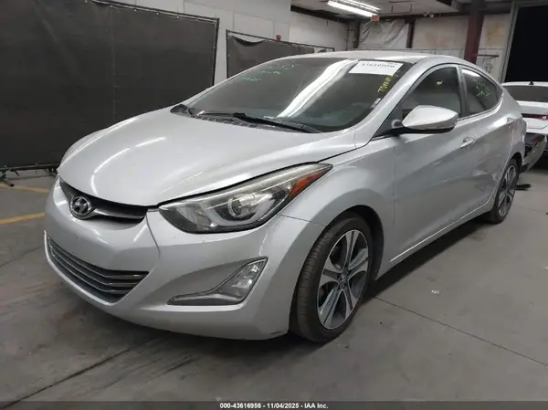 KMHDH4AH9GU576769 2016 HYUNDAI ELANTRA - Image 2
