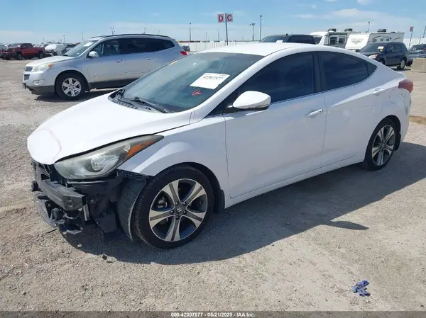 KMHDH4AHXGU551864 2016 HYUNDAI ELANTRA - Image 2