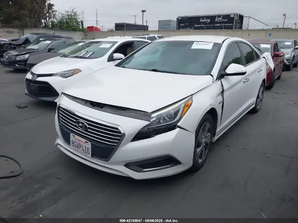 KMHE14L20GA036908 2016 HYUNDAI SONATA - Image 2