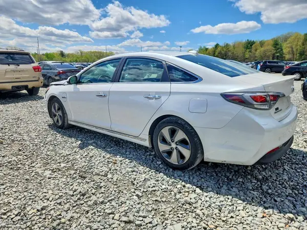 KMHE14L20HA045058 2017 HYUNDAI SONATA - Image 2