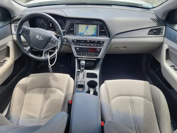 KMHE14L20HA045058 2017 HYUNDAI SONATA - Image 8