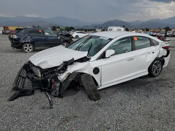 KMHE14L20KA091397 2019 HYUNDAI SONATA - Image 1