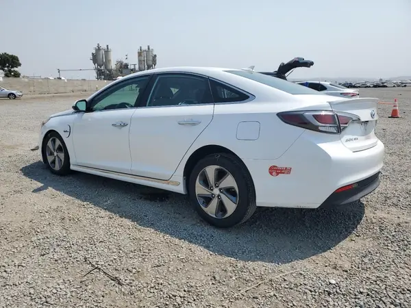 KMHE14L21HA065612 2017 HYUNDAI SONATA - Image 2