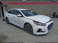 KMHE14L21KA092784 2019 HYUNDAI SONATA