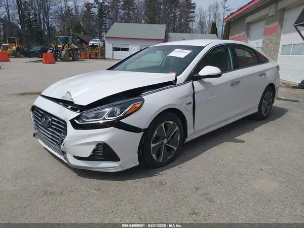 KMHE14L21KA092784 2019 HYUNDAI SONATA - Image 2
