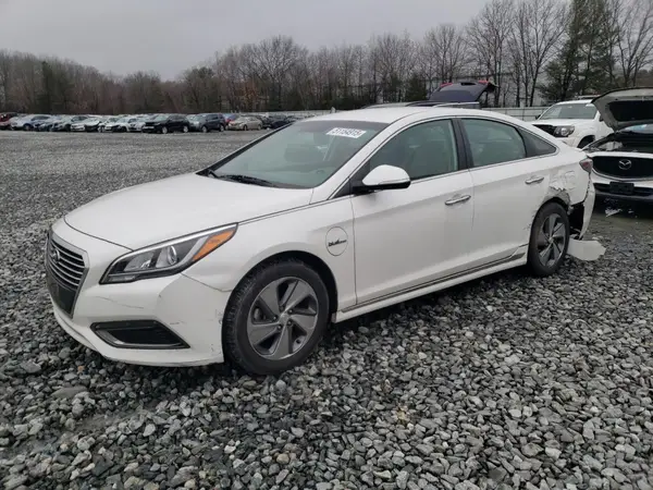 KMHE14L22HA049595 2017 HYUNDAI SONATA - Image 1