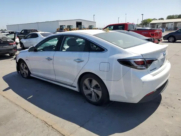KMHE14L24GA031601 2016 HYUNDAI SONATA - Image 2