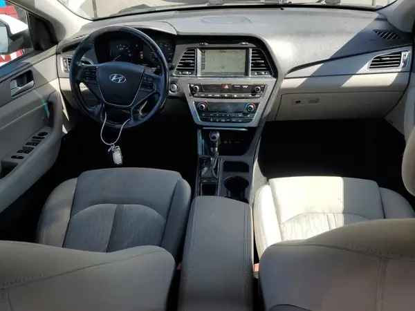 KMHE14L24GA031601 2016 HYUNDAI SONATA - Image 8
