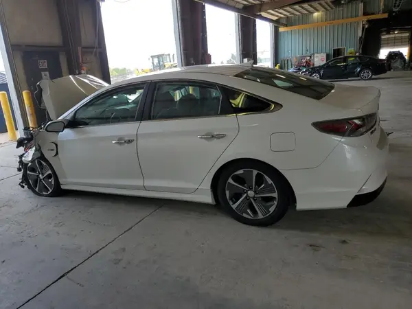 KMHE14L24KA093783 2019 HYUNDAI SONATA - Image 2