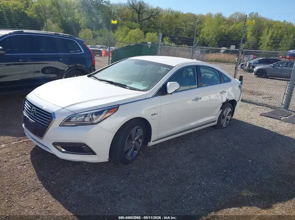 KMHE14L25HA074457 2017 HYUNDAI SONATA - Image 2