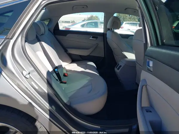 KMHE14L26HA074323 2017 HYUNDAI SONATA - Image 8