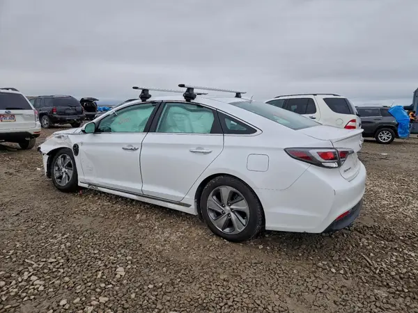 KMHE14L26HA075827 2017 HYUNDAI SONATA - Image 2