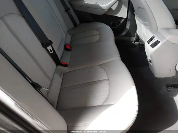 KMHE14L27HA068269 2017 HYUNDAI SONATA - Image 8
