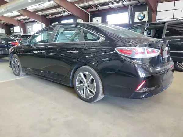 KMHE14L27KA093986 2019 HYUNDAI SONATA - Image 2
