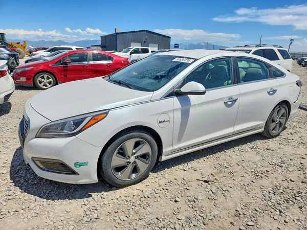 KMHE14L28GA022321 2016 HYUNDAI SONATA - Image 1