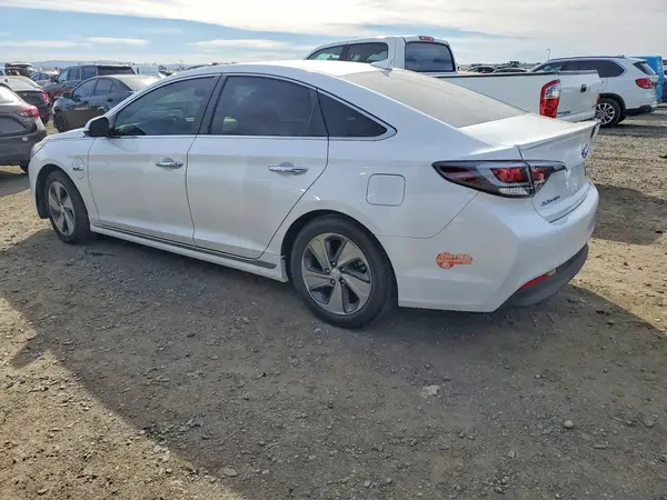 KMHE14L29HA064949 2017 HYUNDAI SONATA - Image 2