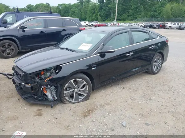 KMHE14L29KA093312 2019 HYUNDAI SONATA - Image 2