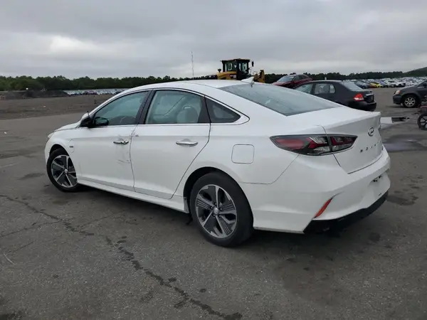 KMHE14L29KA093410 2019 HYUNDAI SONATA - Image 2