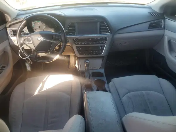 KMHE14L2XGA029738 2016 HYUNDAI SONATA - Image 8