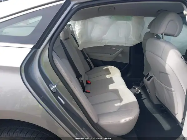 KMHE14L2XHA066130 2017 HYUNDAI SONATA - Image 8