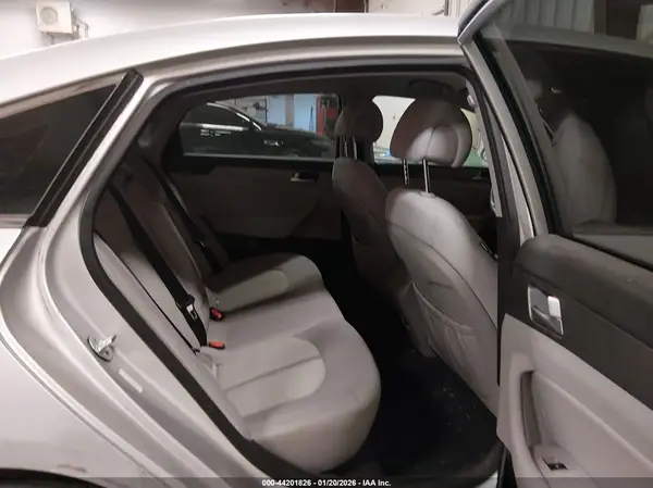 KMHE24L10GA010796 2016 HYUNDAI SONATA - Image 8