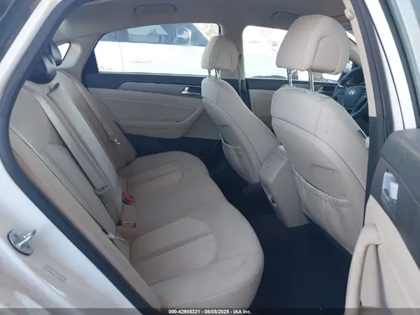 KMHE24L10GA011415 2016 HYUNDAI SONATA - Image 8