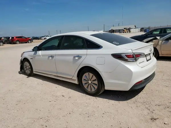 KMHE24L10GA016209 2016 HYUNDAI SONATA - Image 2