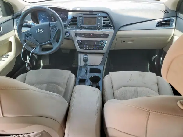 KMHE24L10GA016209 2016 HYUNDAI SONATA - Image 8