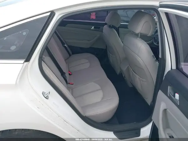 KMHE24L10GA016355 2016 HYUNDAI SONATA - Image 8