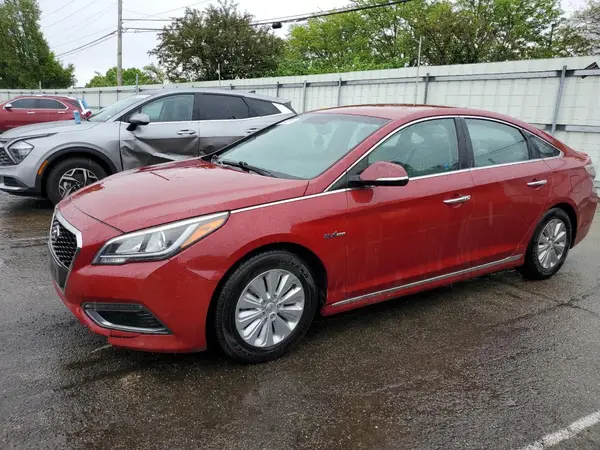 KMHE24L10GA016999 2016 HYUNDAI SONATA - Image 1