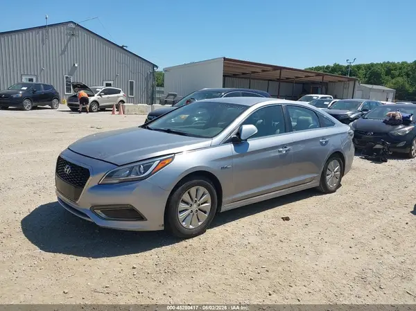 KMHE24L10GA022026 2016 HYUNDAI SONATA - Image 2