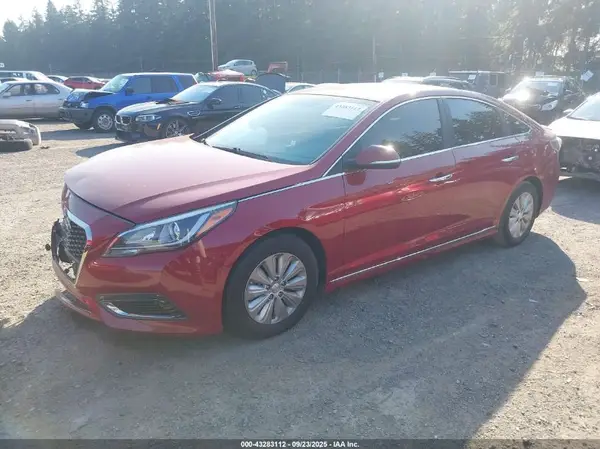 KMHE24L10GA023063 2016 HYUNDAI SONATA - Image 2