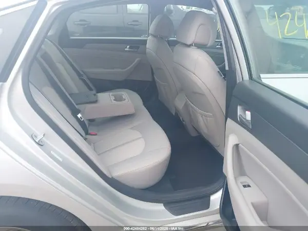 KMHE24L10GA025248 2016 HYUNDAI SONATA - Image 8