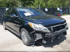 KMHE24L10GA029915 2016 HYUNDAI SONATA