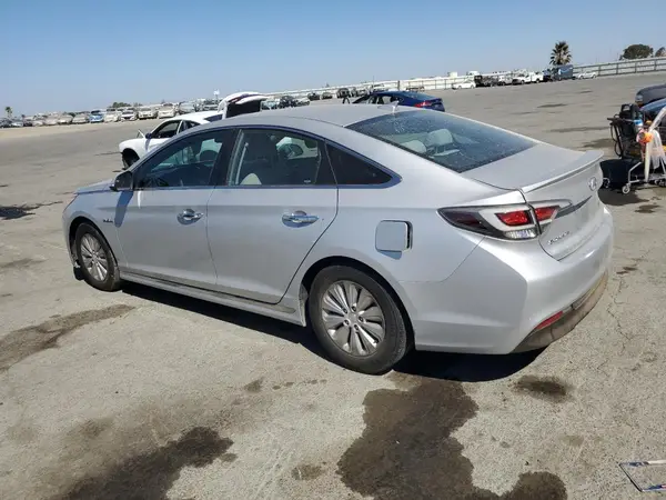 KMHE24L10GA036542 2016 HYUNDAI SONATA - Image 2