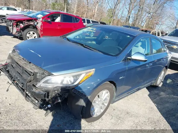 KMHE24L10GA038078 2016 HYUNDAI SONATA - Image 2