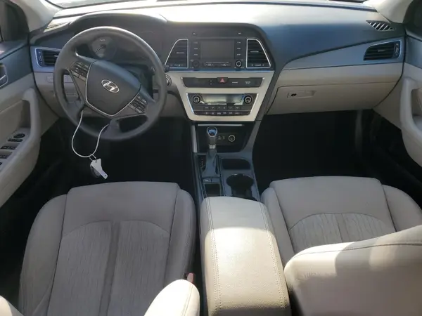 KMHE24L10GA038677 2016 HYUNDAI SONATA - Image 8