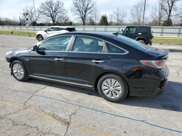 KMHE24L10GA038842 2016 HYUNDAI SONATA - Image 2