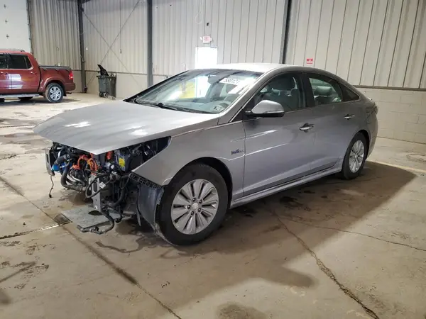 KMHE24L10GA039179 2016 HYUNDAI SONATA - Image 1