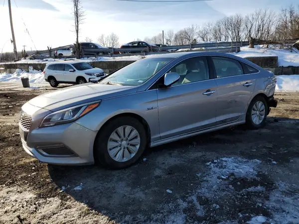 KMHE24L10GA040428 2016 HYUNDAI SONATA - Image 1