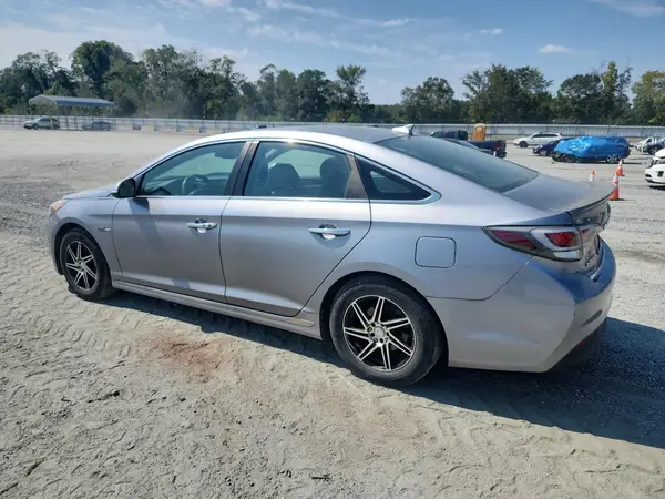 KMHE24L10GA040963 2016 HYUNDAI SONATA - Image 2