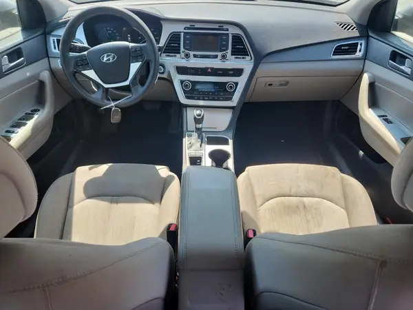 KMHE24L10GA040963 2016 HYUNDAI SONATA - Image 8