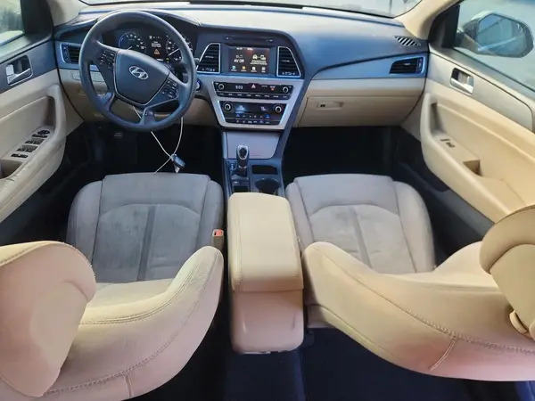KMHE24L10HA046828 2017 HYUNDAI SONATA - Image 8