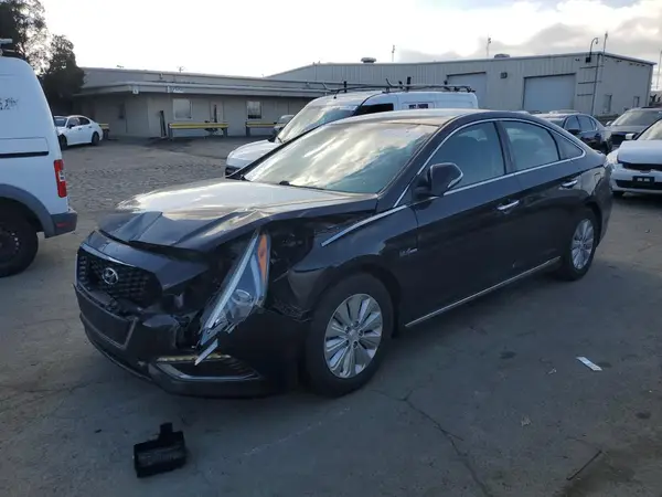 KMHE24L10HA047610 2017 HYUNDAI SONATA - Image 1