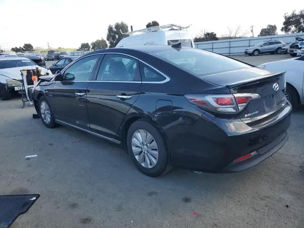 KMHE24L10HA047610 2017 HYUNDAI SONATA - Image 2
