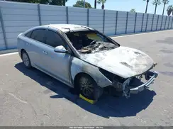 KMHE24L10HA057439 2017 HYUNDAI SONATA